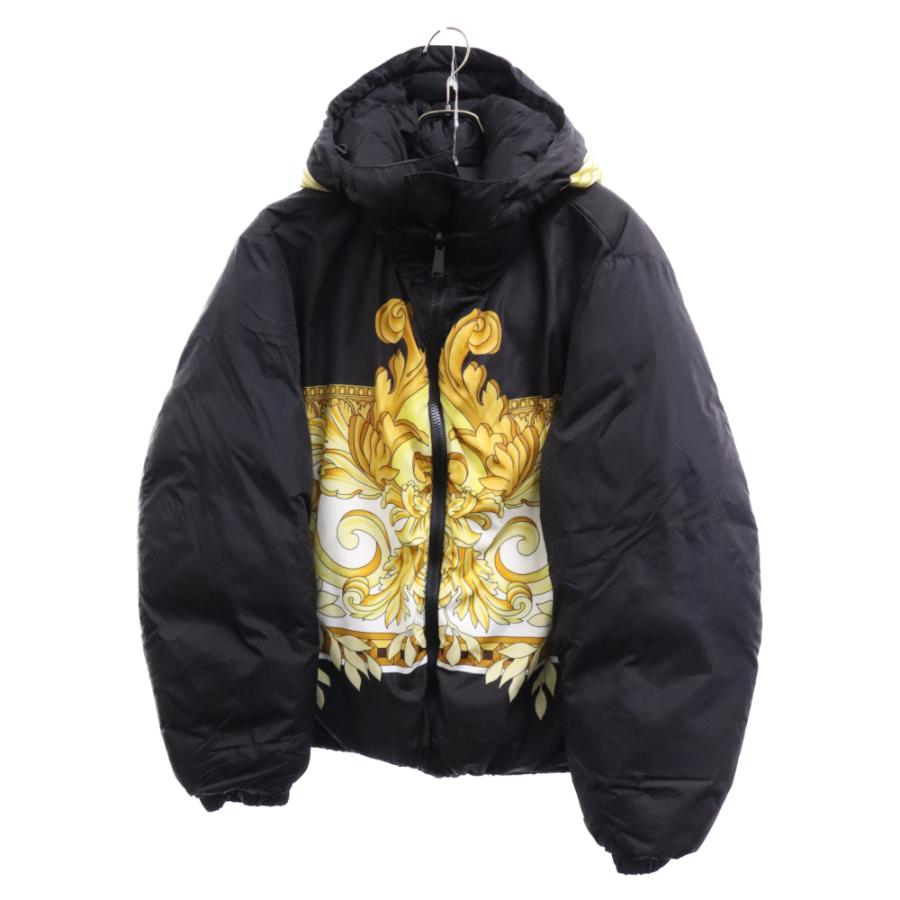 VERSACE ヴェルサーチ フード付き 総柄リバーシブルダウン VERSACE ヴェルサーチ フード付き 総柄リバーシブルダウン