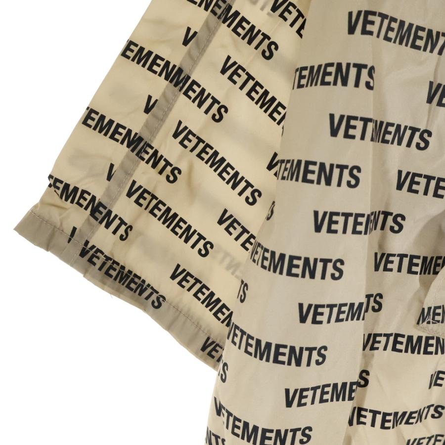 VETEMENTS（ヴェトモン） 18AW MONOGRAM RAINCOAT ロゴ総柄 ナイロン