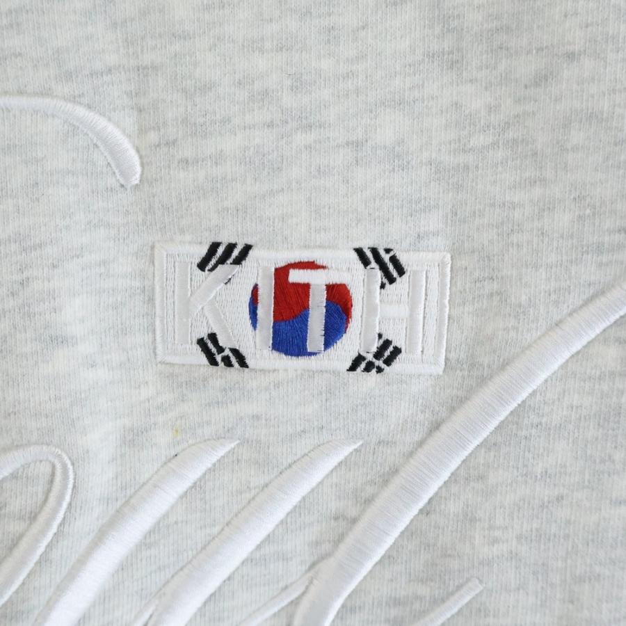 KITH（キス） ソウル限定 刺繍デザインクルーネックスウェット 