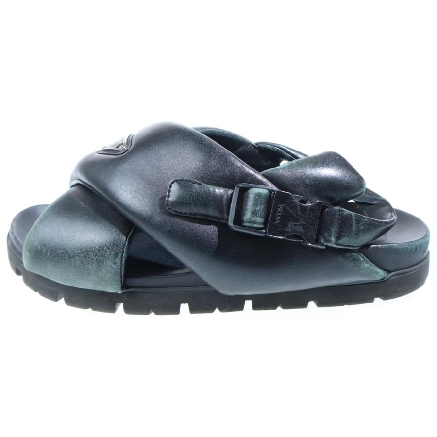 【大人気】PRADA トングサンダル 三角ロゴ トライアングルプレート 本革 PRADA（プラダ） パデッド ナッパレザー トライアングルロゴ 三角