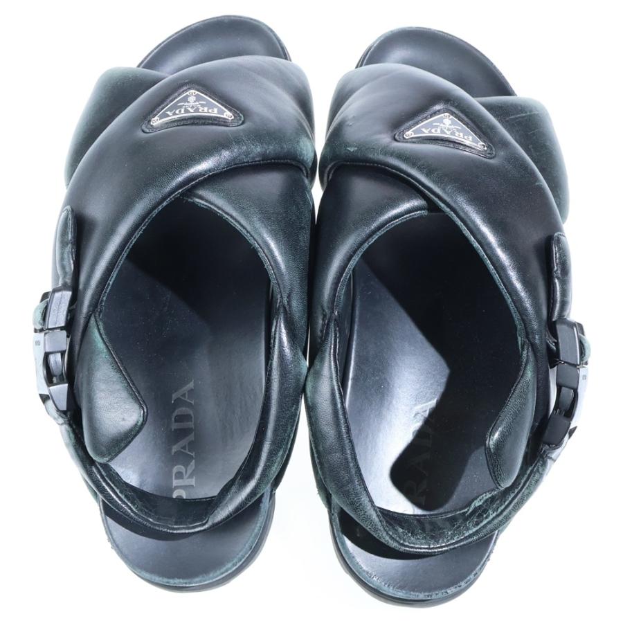 PRADA（プラダ） パデッド ナッパレザー トライアングルロゴ 三角