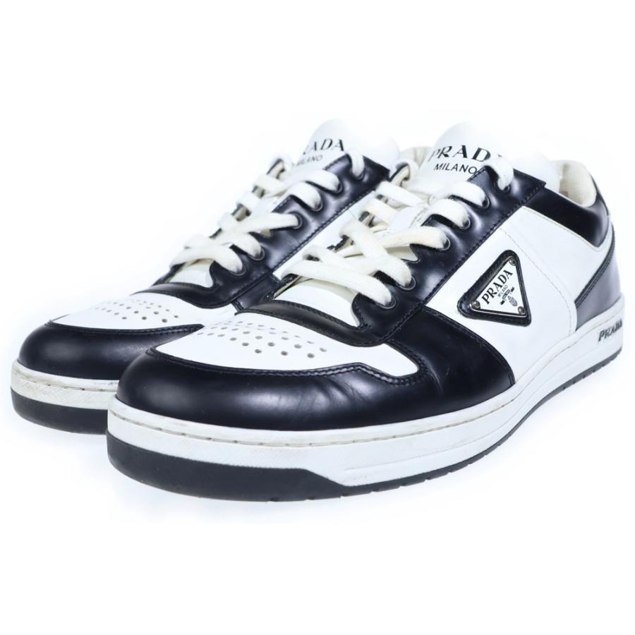 PRADA（プラダ） トライアングルロゴ レザーローカットスニーカー