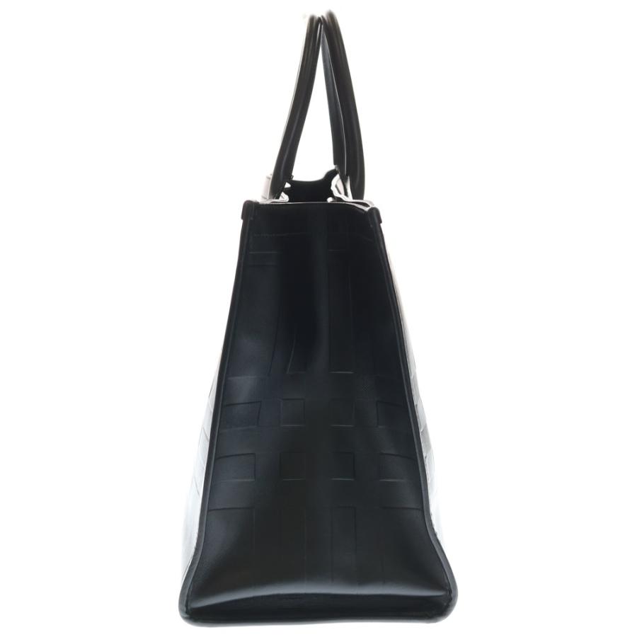 BURBERRY（バーバリー） チェックエンボス加工 レザートートバッグ