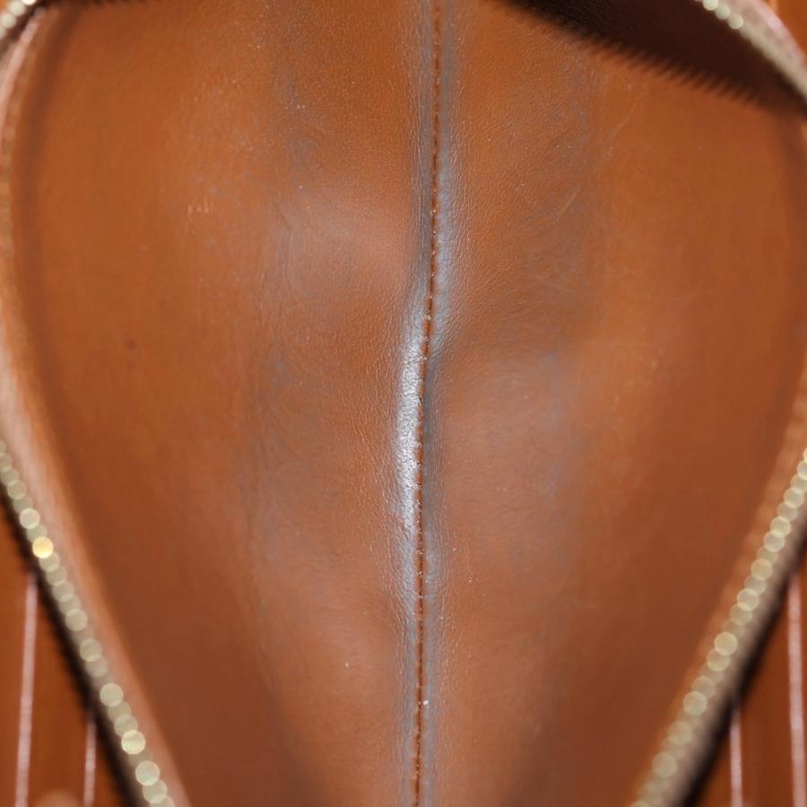 CELINE セリーヌ エンボスドウォレット トリオンフロゴ長財布 ブラウン CELINE（セリーヌ） エンボスドウォレット トリオンフロゴ長財布