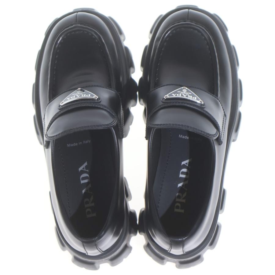 PRADA（プラダ） トライアングルロゴ モノリス ブラッシュド レザー