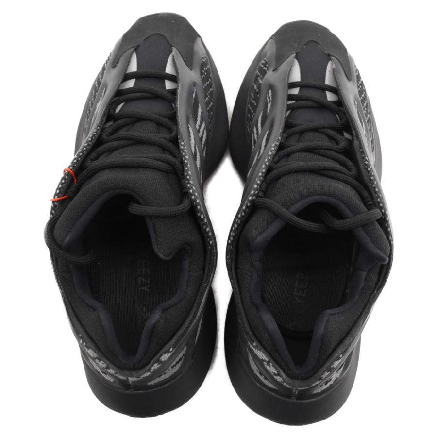 adidas（アディダス） YEEZY 700 V3 Dark Glow イージー ダーク グロー