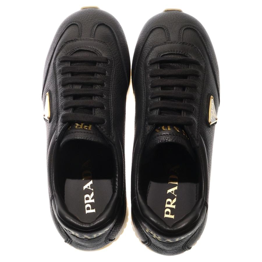 PRADA（プラダ） メタルロゴプレート レザーローカットスニーカー