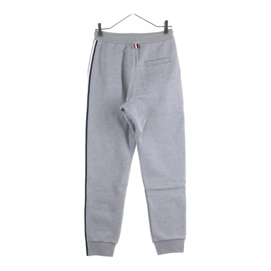 トムブラウン　スウェットパンツ THOM BROWNE 《2026年》今、注目のストリートスエットパンツ 夏の