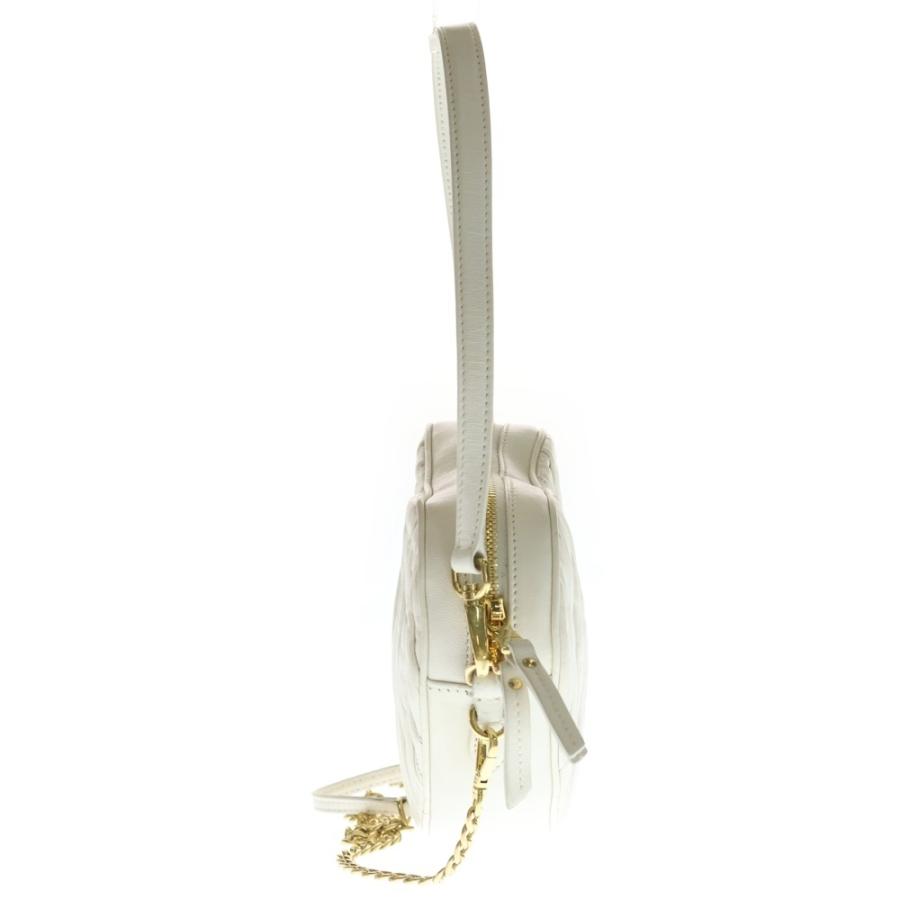 即買い可能　miumiu チェーンショルダーバッグ　マテラッセ　ホワイト miumiu ミュウミュウ マテラッセ ハートショルダーバック チェーン