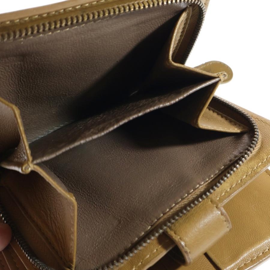 BOTTEGA VENETA（ボッテガ・ヴェネタ） イントレチャート 二つ折り財布