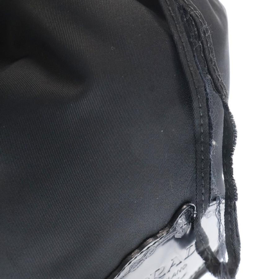 PRADA（プラダ） テスート レザービッグロゴナイロン巾着ハンドバッグ