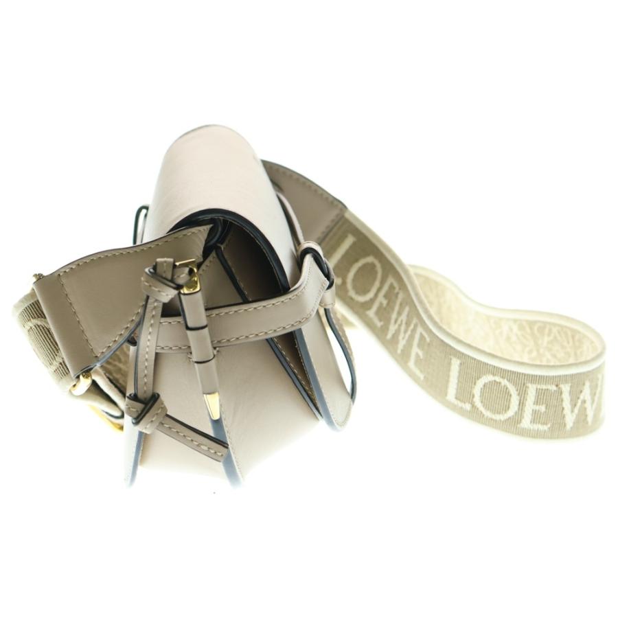 【美品】ロエベ ショルダーバッグ ゴールド アナグラム loewe レザー LOEWE（ロエベ） アナグラム ゲートデュアルミニ ショルダーバッグ