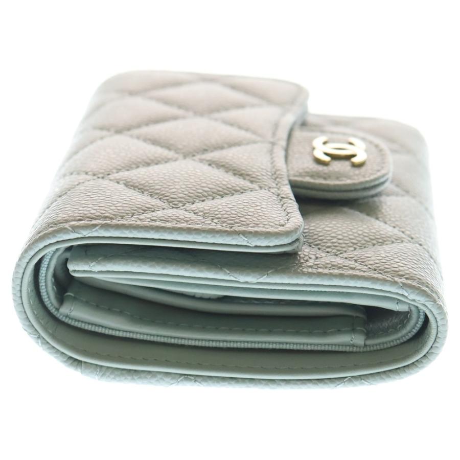 CHANEL シャネル クラシックスモール フラップウォレット ライトグリーン キャビアスキン 財布 CHANEL（シャネル） クラシックスモール フラップウォレット ライト