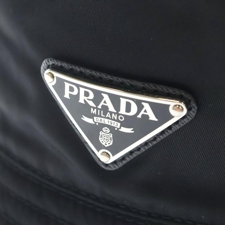 PRADA（プラダ） RE-NYLON リナイロン トライアングルロゴプレート