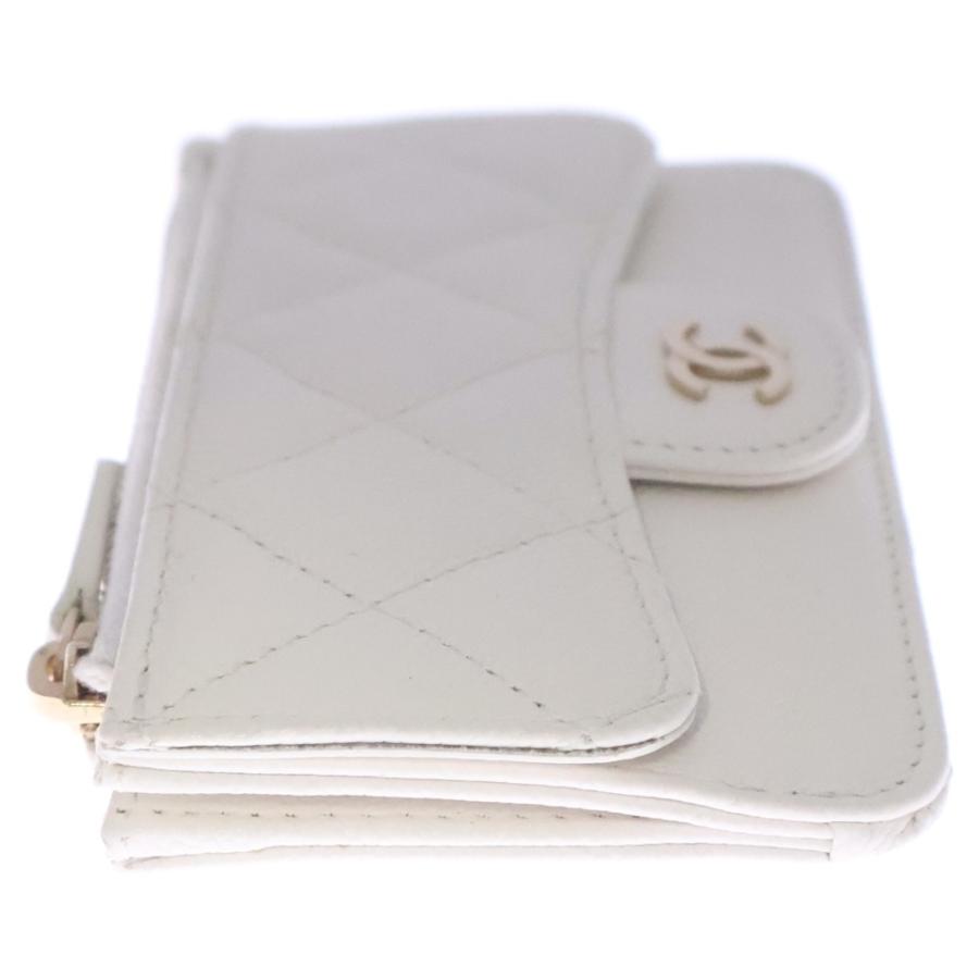 新作2024コレクションホワイト魚CHANELケースキャビアスキン 新作2024コレクションホワイト魚CHANELコインケースキャビアスキン