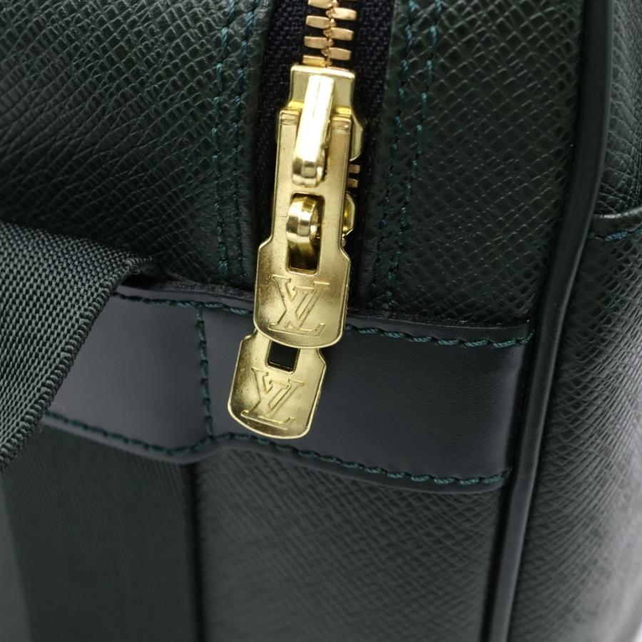 LOUIS VUITTON（ルイ・ヴィトン） タイガ リポーターPM エピセア