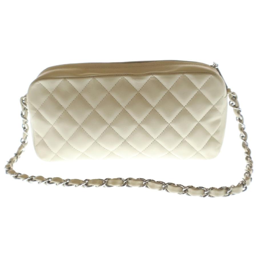 CHANEL（シャネル）のヴィンテージショルダーバッグ、ホワイトラムスキン 楽天市場】CHANEL シャネル 19 チェーンショルダーバッグ ラムスキン