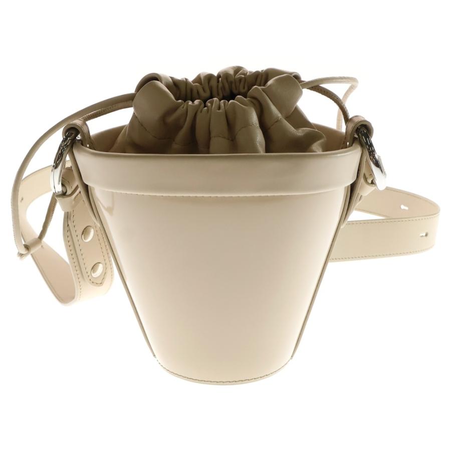 メゾンマルジェラ Bucket Mini Bag 4ステッチ パテント コンビレザー