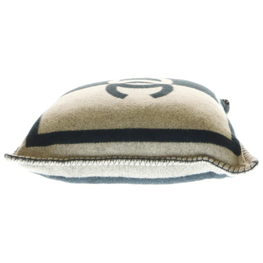 未使用品✨CHANEL カシミヤ　クッション　ココマーク　グレー　アイボリー CHANEL（シャネル） ココマーク ロゴクッション ウール カシミヤ