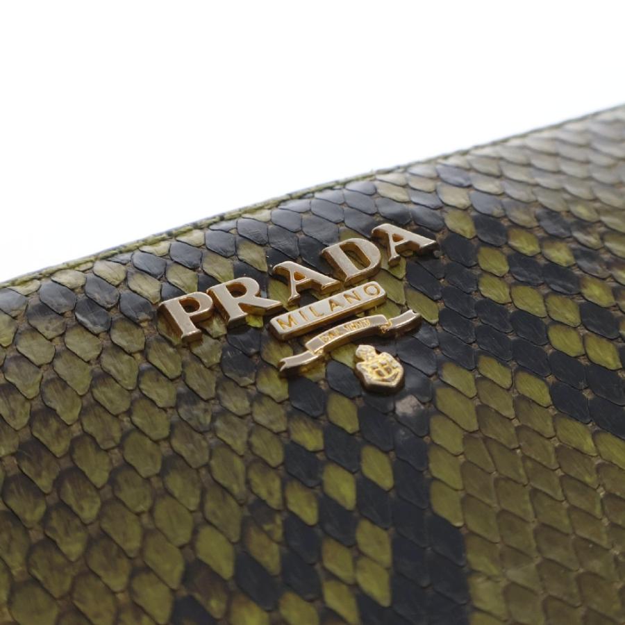 【極美品】PRADA ラウンドファスナー　パイソン　蛇　シルバー金具　グリーン PRADA（プラダ） パイソン 蛇 ラウンドジップ ウォレット 長財布