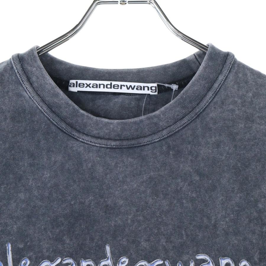 alexanderwang グレー Tシャツ Alexander Wang logo-embossed Crew Neck T-shirt | Grey | FARFETCH