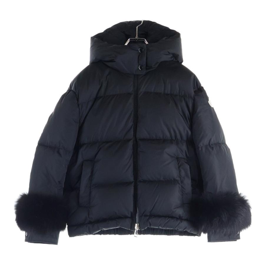 MONCLER（モンクレール） EFFRAIE GIUBBOTTO ロゴワッペン ダウン