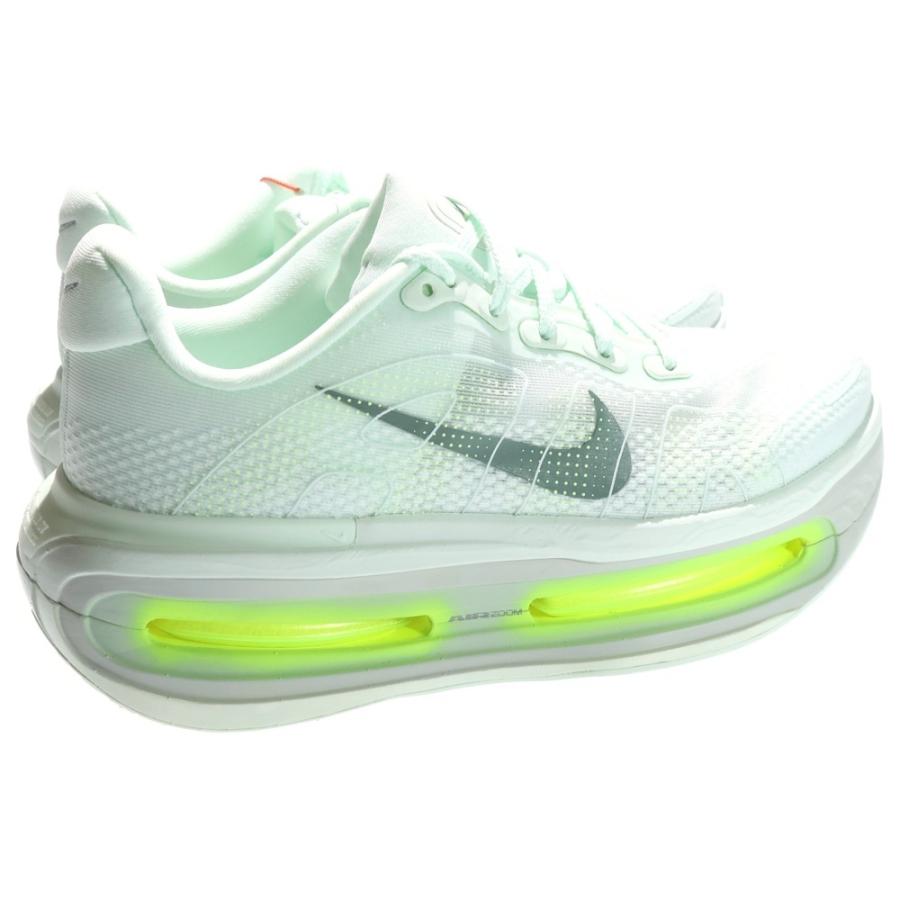 NIKE（ナイキ） Vomero Premium Barely Volt ボメロ プレミアム