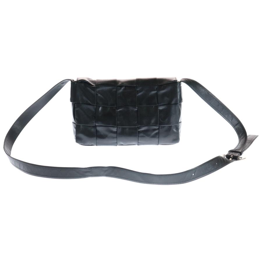 BOTTEGA VENETA（ボッテガ・ヴェネタ） Cassette Cross Bag カセット