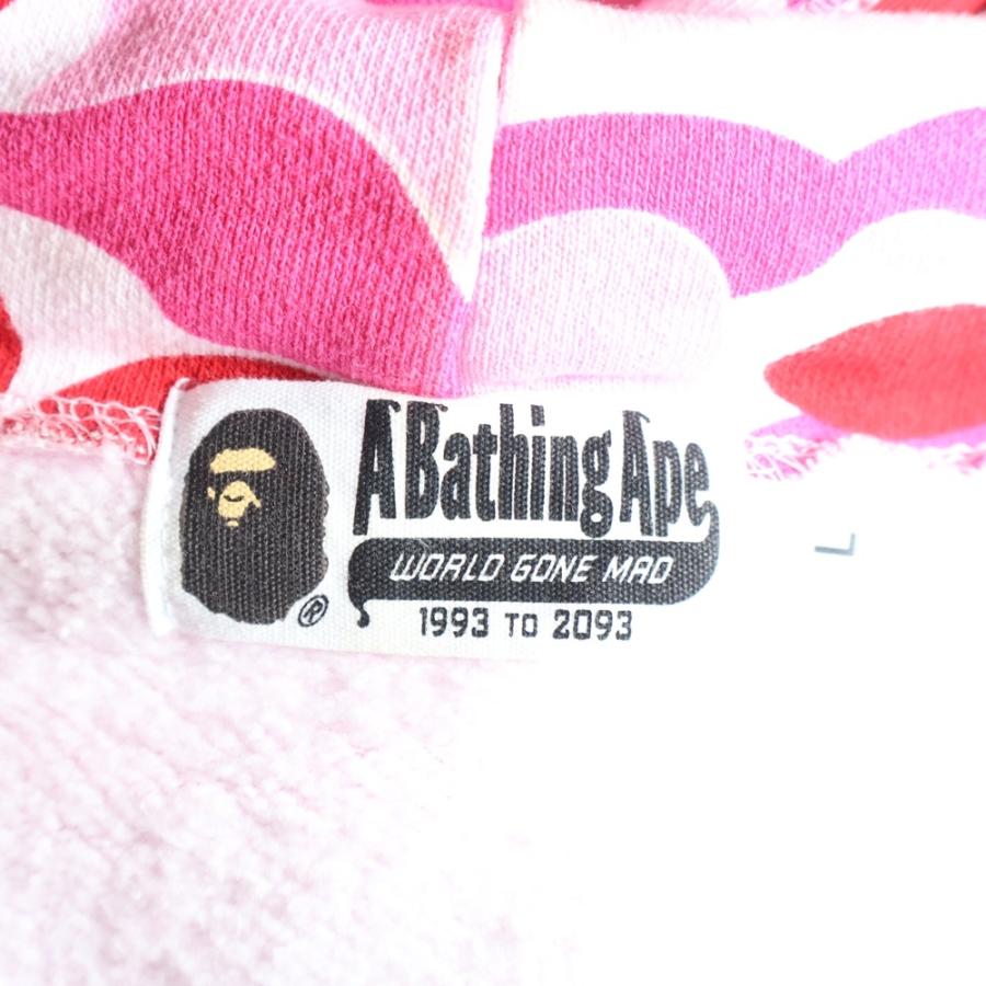 A BATHING APE（アベイシングエイプ） CAMO SHARK HALF ZIP HOODIE