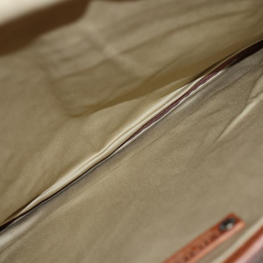 BUTTERO（ブッテロ） Leather Clutch Bag レザークラッチバッグ