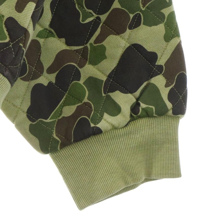 Carhartt（カーハート） HOODED VISTA QUILTED SWEAT カモ柄 中綿