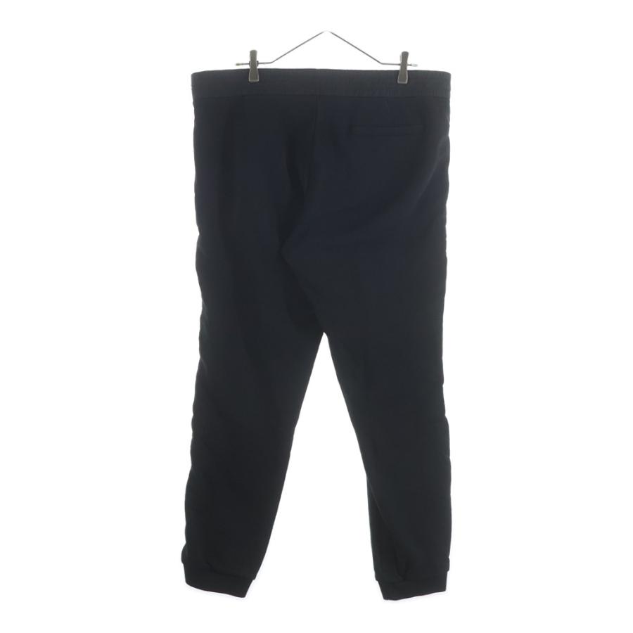 人気★ モンクレール　サイドロゴ　スウェットパンツ　ブラックM 5K74 MONCLER（モンクレール） 21AW PANTALONE Side Tape Logo Cotton