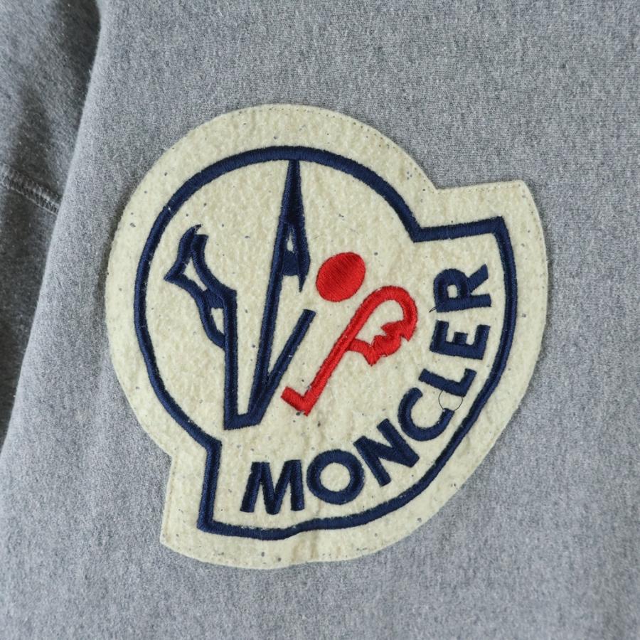 MONCLER モンクレール 21AW MAGLIA CON CAPPUCCIO Logo Patch Hooded Sweatshirts ロゴパッチフーデットスウェットシャツ パーカー G20928G00006 グレー MONCLER（モンクレール） 21AW MAGLIA CON CAPPUCCIO Logo Patch