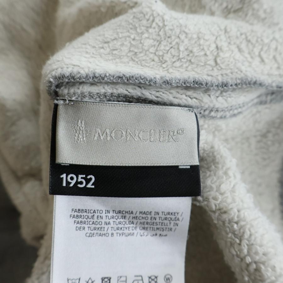 MONCLER（モンクレール） 21AW MAGLIA CON CAPPUCCIO Logo Patch