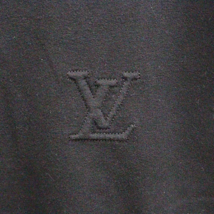 ルイヴィトン　スウェット　モノグラム　エンボス　ブラック LOUIS VUITTON（ルイ・ヴィトン） エンボスロゴクルーネックスウェット