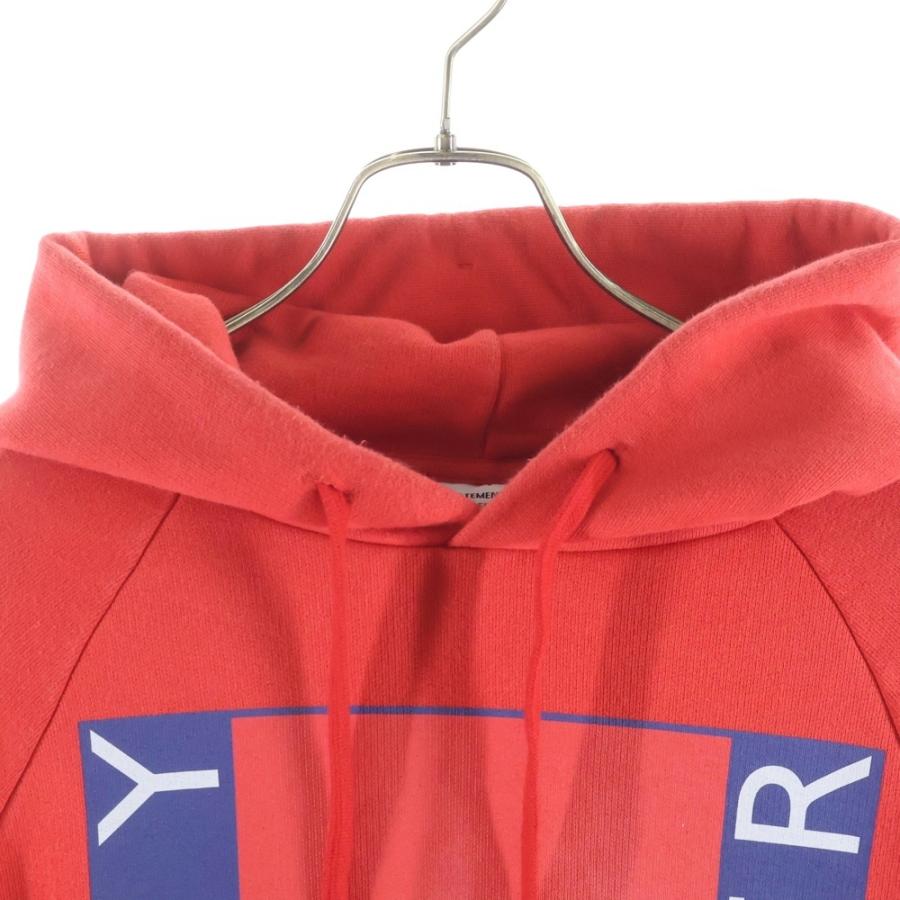 VETEMENTS（ヴェトモン） ×TOMMY HILFIGER フロントプリント プル 