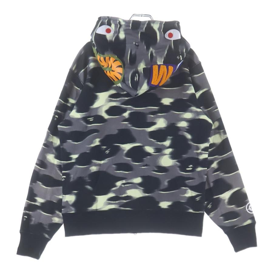 A BATHING APE（アベイシングエイプ） SCREEN CAMO SHARK FULL ZIP 