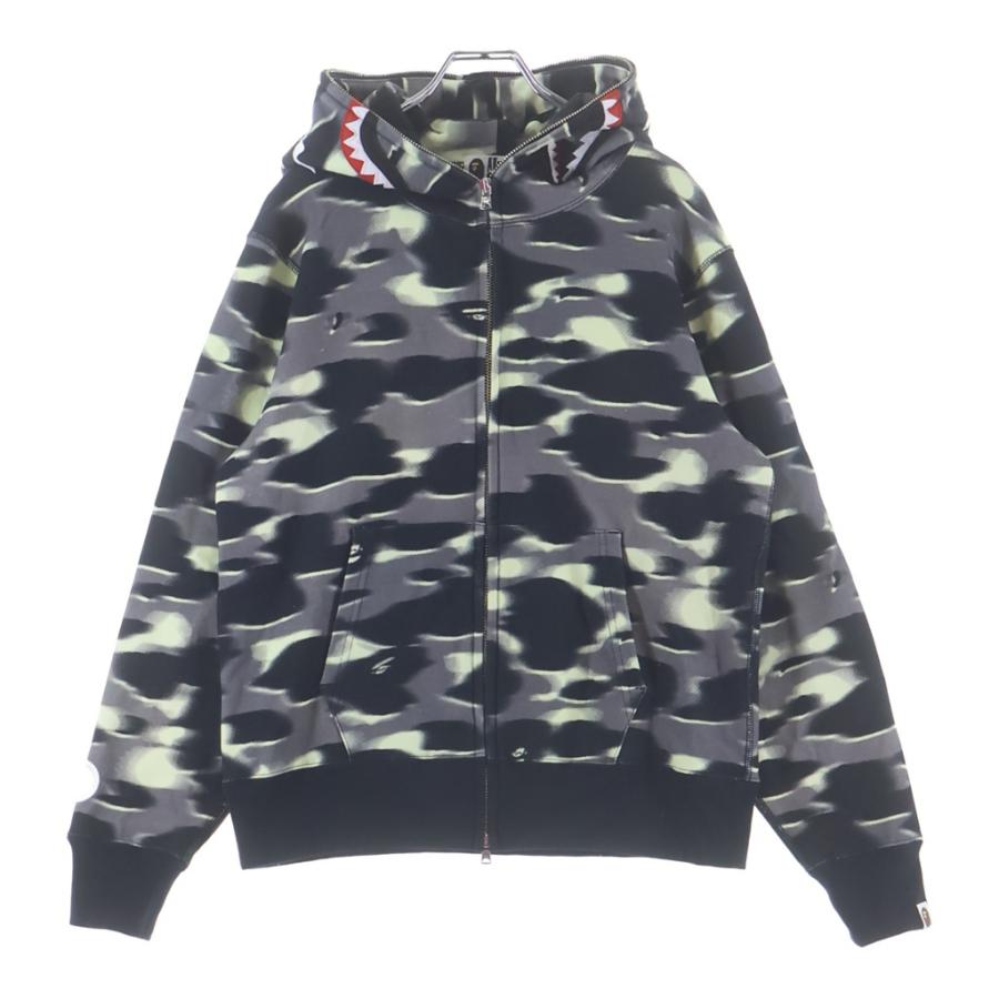 A BATHING APE（アベイシングエイプ） SCREEN CAMO SHARK FULL ZIP 