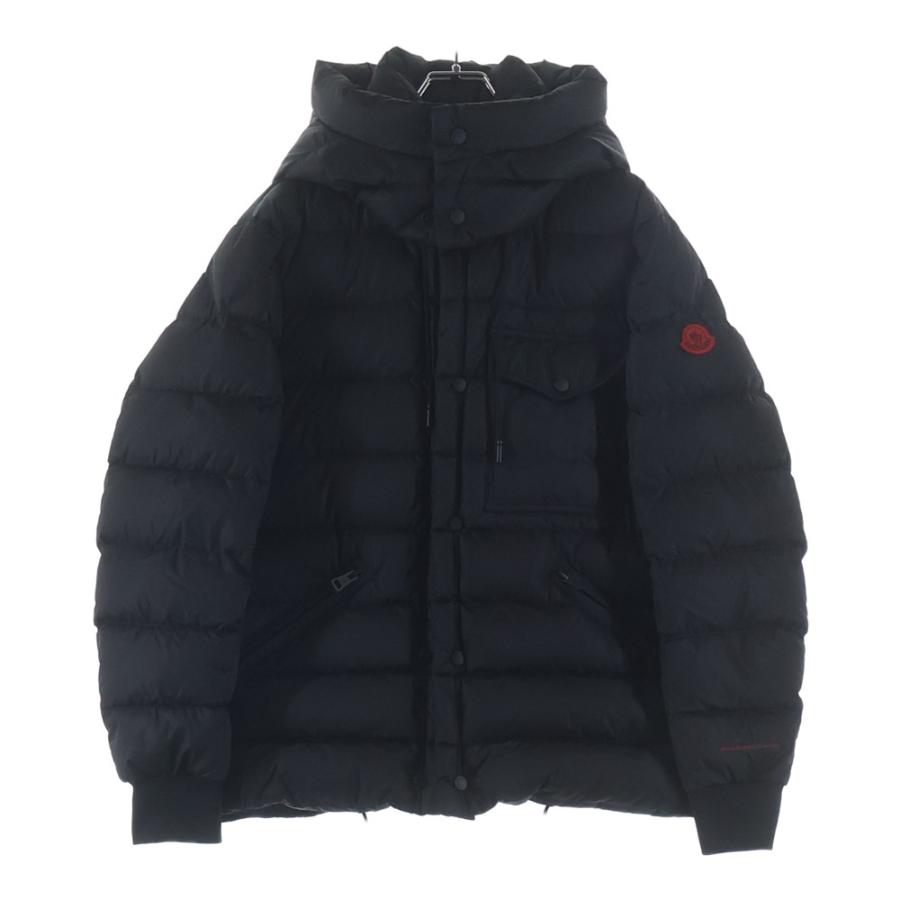 MONCLER（モンクレール） BORN TO PROTECT G10911B51E00 レッド