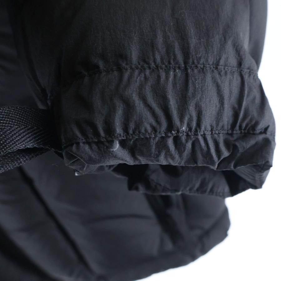 STONE ISLAND（ストーン アイランド） 26SS quilted-design jacket