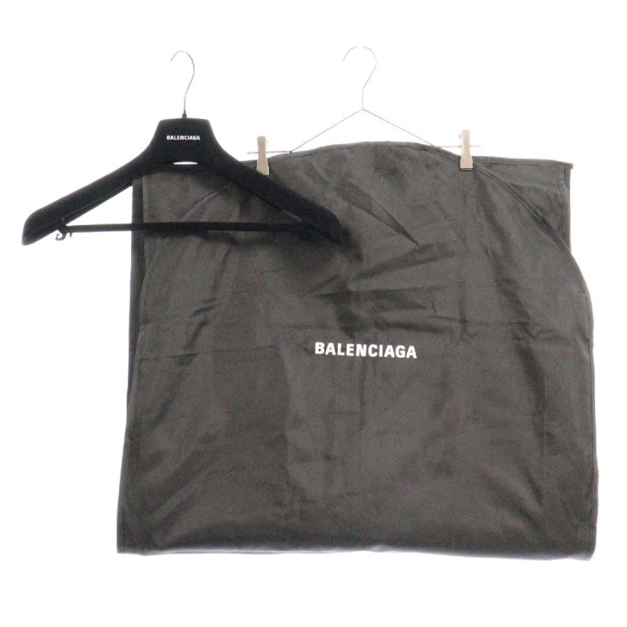 BALENCIAGA バレンシアガ 22AW 総柄 ショート ダウンジャケット BALENCIAGA バレンシアガ 22AW 総柄 ショート ダウンジャケット