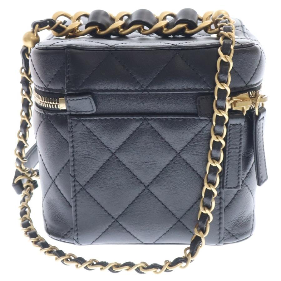 CHANEL（シャネル） マトラッセ スモール カーフバニティ チェーン