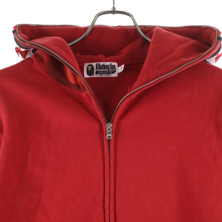 A BATHING APE（アベイシングエイプ） シャークパーカー ワッペン
