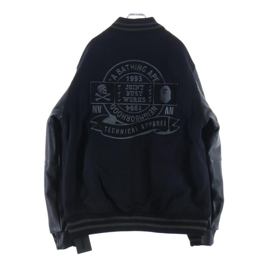 A BATHING APE アベイシングエイプ × NEIGHBORHOOD 50着限定 019シリアル入り レザーアームスタジアムジャケット 001HJJ211901C ブラックの画像