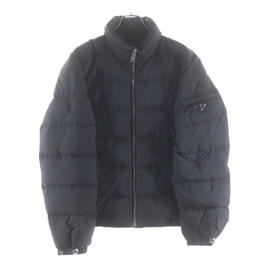 PRADA（プラダ） Re-NYLON トライアングルロゴ 三角プレート ナイロン
