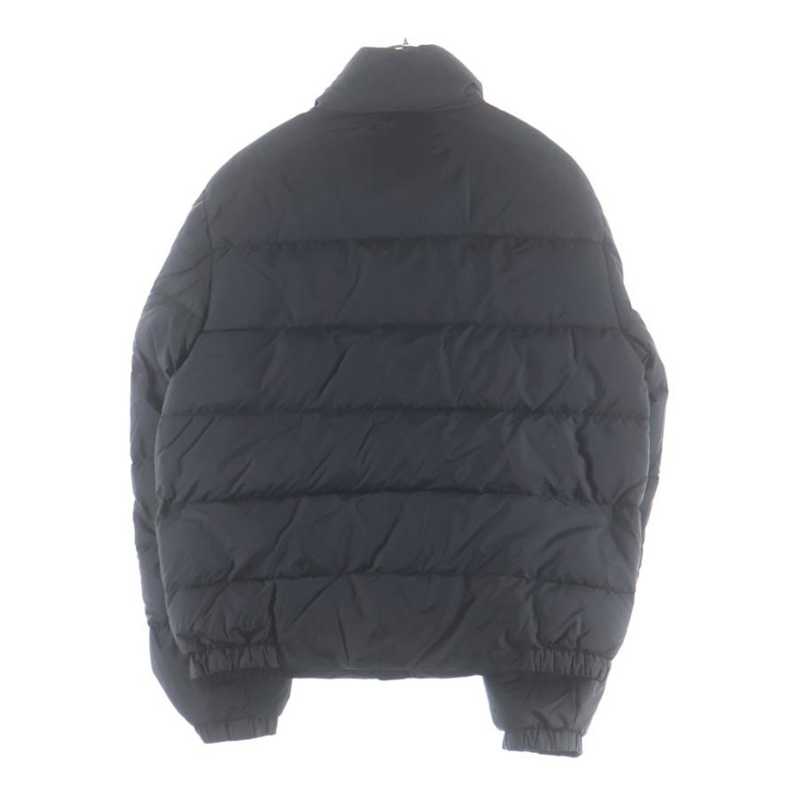 PRADA（プラダ） Re-NYLON トライアングルロゴ 三角プレート ナイロン