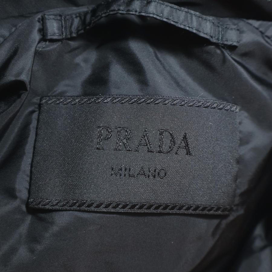 PRADA（プラダ） Re-NYLON トライアングルロゴ 三角プレート ナイロン