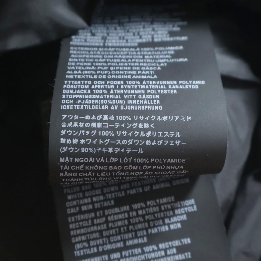 PRADA（プラダ） Re-NYLON トライアングルロゴ 三角プレート ナイロン