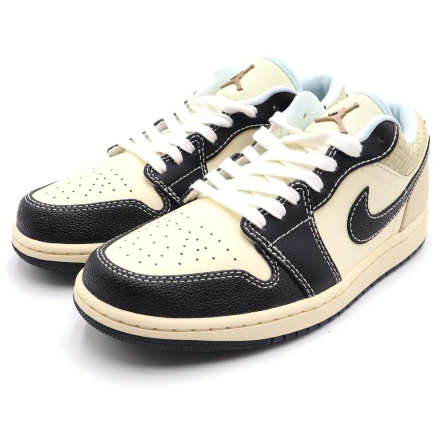 NIKE（ナイキ） Air Jordan 1 Retro Low SE Coconut Milk Glacier Blue