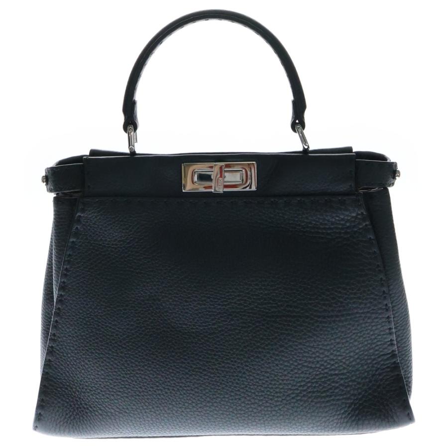 FENDI ピーカブー　ミディアム　ブラック　2WAYハンドバッグ FENDI（フェンディ） ピーカブーミディアム 2WAYバッグ ショルダー